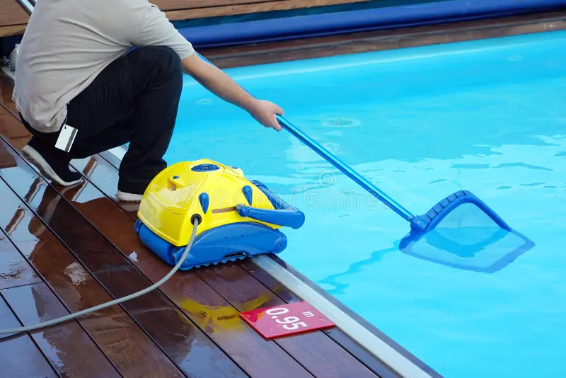 weekly-pool-maintenance-in-Bexar-County